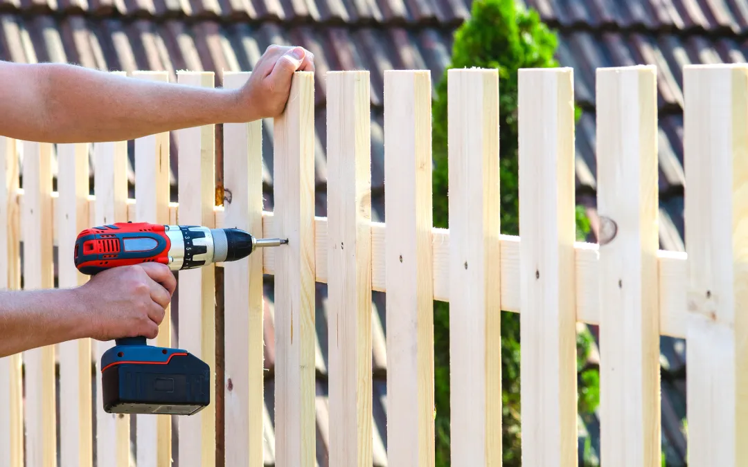 The 5 Best Fence Materials for the Backyard